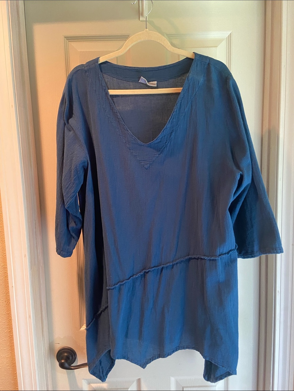 Relaxed Blue V-Neck Tunic Top - Cottonways